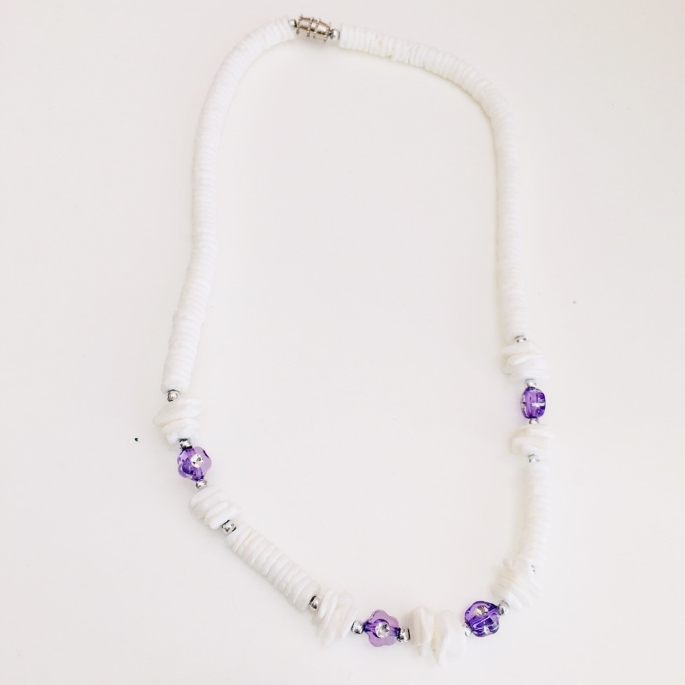 Hawaiian Women's White Puka Shell & Purple Flower 16" Beaded Necklace